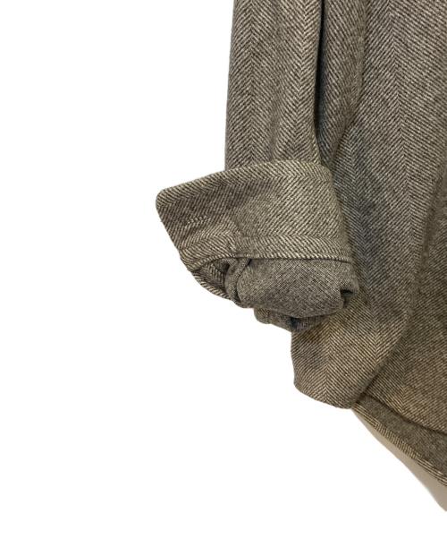 SYU.HOMME/FEMM（シュウオムフェム）SYU.HOMME/FEMM (シュウオムフェム) ヘリンボーンロングスリーブシャツジャケット グレー サイズ:2の古着・服飾アイテム