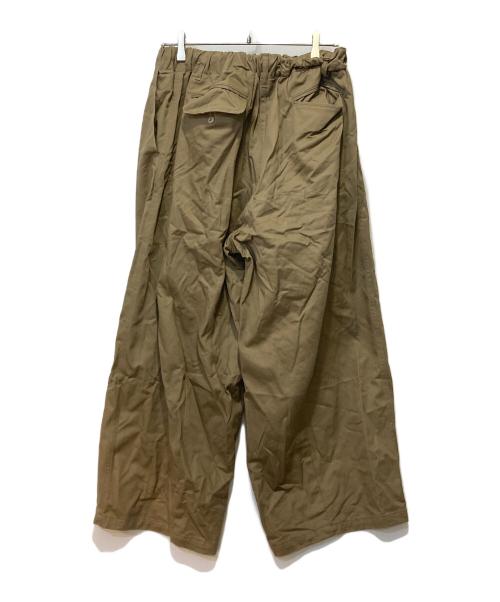 is-ness（イズネス）is-ness (イズネス) バルーンイージーパンツ ベージュ サイズ:表記不明の古着・服飾アイテム