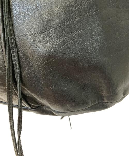 Y's（ワイズ）Y's (ワイズ) カウレザーハンドバッグ ブラックの古着・服飾アイテム