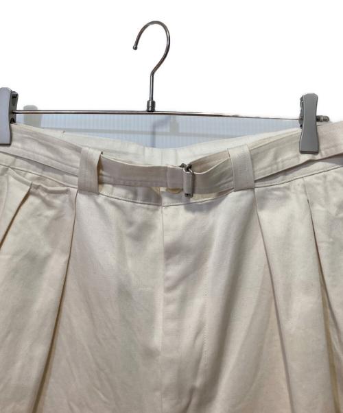 Product Twelve（プロダクトトゥエルブ）Product Twelve (プロダクトトゥエルブ) ベルト付きチノパン アイボリー サイズ:表記無しの古着・服飾アイテム