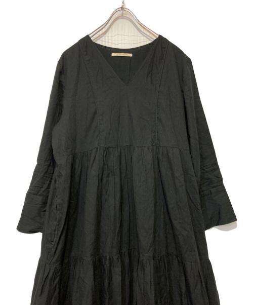 ne quittez pas（ヌキテパ）ne quittez pas (ヌキテパ) ドビーパネル Vネックドレス ワンピース ブラック サイズ:Ｍの古着・服飾アイテム