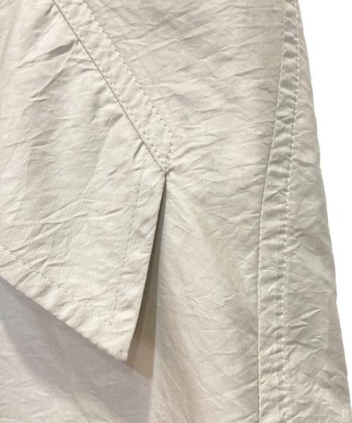 WIND COAT（ウィンドコート）WIND COAT (ウィンドコート) フーデッドコート ベージュ サイズ:Ｍの古着・服飾アイテム