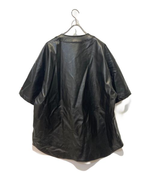 FUBU（フブ）FUBU (フブ) LEATHER BASEBALL SHIRT ブラック サイズ:Ｌの古着・服飾アイテム