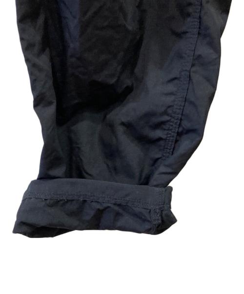 KANDA BIIKI（カンダビイキ）KANDA BIIKI (カンダビイキ) WEATHER CLOTH PLEATED TROUSERS ネイビー サイズ:Ｍの古着・服飾アイテム