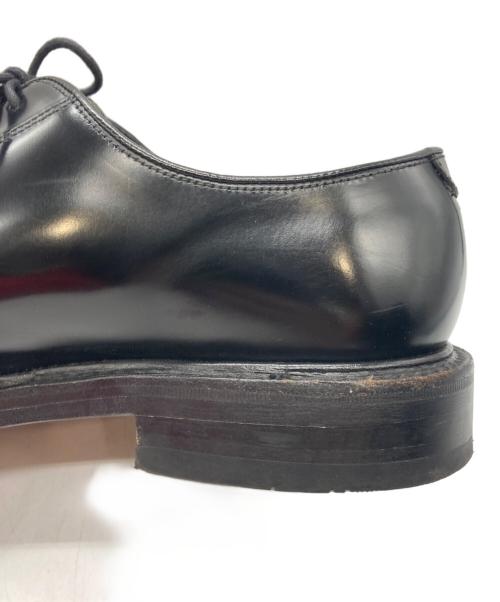 LOAKE（ローク）LOAKE (ローク) プレーントゥシューズ ブラック サイズ:8の古着・服飾アイテム