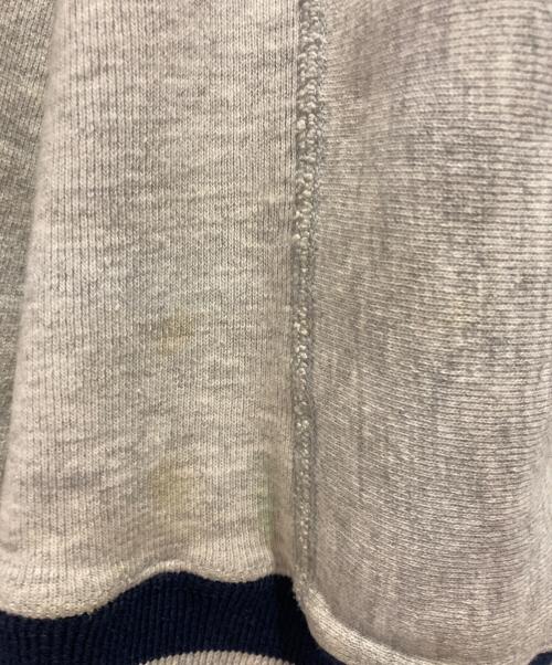 Champion（チャンピオン）Champion (チャンピオン) 刺繍ロゴ グレー サイズ:Ｌの古着・服飾アイテム