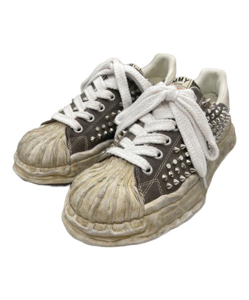 Maison MIHARA YASUHIRO（メゾン ミハラ ヤスヒロ）Maison MIHARA YASUHIRO (メゾン ミハラ ヤスヒロ) BLAKEY STUDDED LOW ローカットスニーカー グレー サイズ:42の古着・服飾アイテム