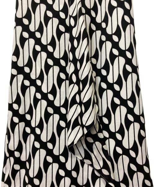 STUNNING LURE（スタニングルアー）STUNNING LURE (スタニングルアー) バティックプリントワンピース ブラック サイズ:1の古着・服飾アイテム