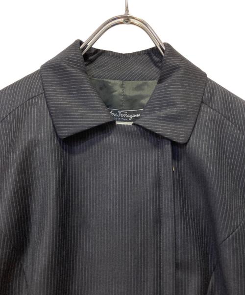 Salvatore Ferragamo（サルヴァトーレ フェラガモ）Salvatore Ferragamo (サルヴァトーレ フェラガモ) ピンストライプウールジャケット ネイビー サイズ:38の古着・服飾アイテム