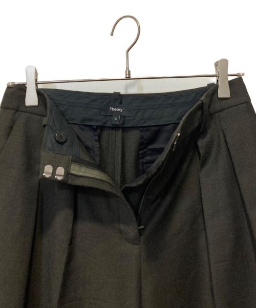 theory（セオリー）theory (セオリー) ダブルプリーツワイドパンツ グレー サイズ:2の古着・服飾アイテム