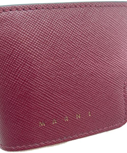 MARNI（マルニ）MARNI (マルニ) 折り畳み財布 レッド×グレーの古着・服飾アイテム