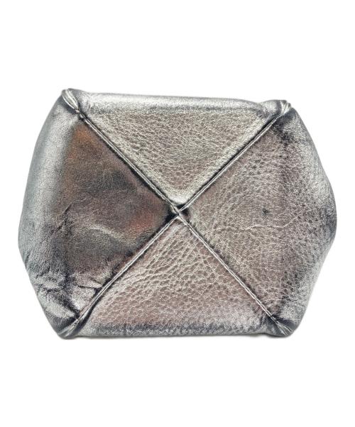 Y's（ワイズ）Y's (ワイズ) ショルダーバッグ シルバーの古着・服飾アイテム