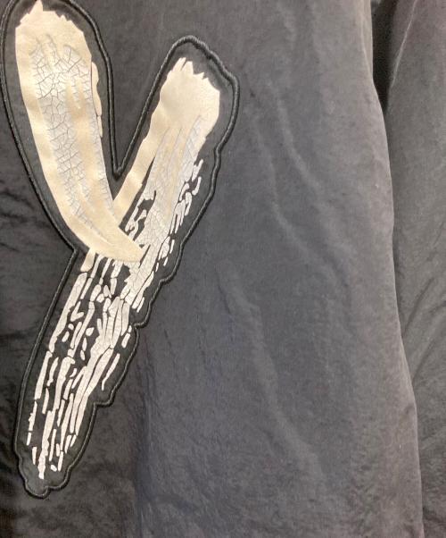 Y-3（ワイスリー）Y-3 (ワイスリー) オーバーサイズ ブラッシュロゴ コーチジャケット ブラック サイズ:Sの古着・服飾アイテム