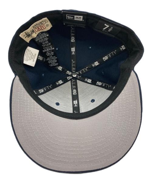 New Era（ニューエラ）New Era (ニューエラ) stussy (ステューシー) Stussy NY NEW ERA CAP ネイビー サイズ:7 3/8の古着・服飾アイテム