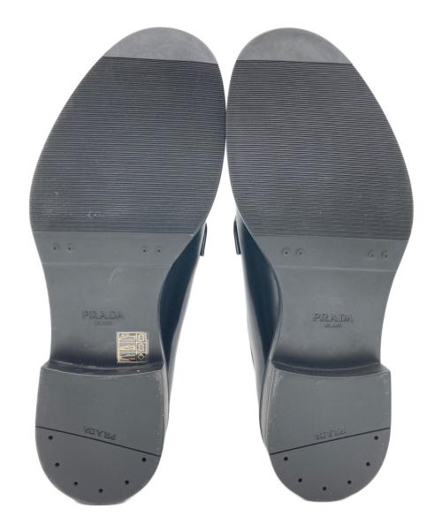 PRADA（プラダ）PRADA (プラダ) ブラッシュドレザー レースアップ シューズ ブラック サイズ:7 1/2の古着・服飾アイテム