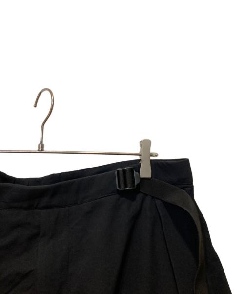 ACRONYM（アクロニウム）ACRONYM (アクロニウム) SCHOELLERR DRYSKIN Ultrawide Drawcord Short Pants ブラック サイズ:XSの古着・服飾アイテム