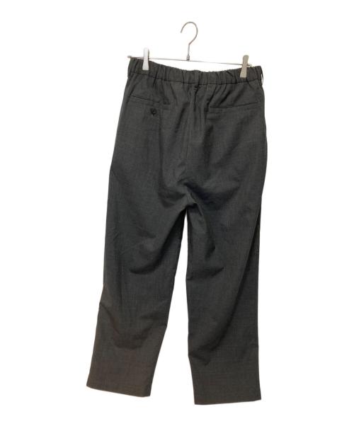 UNIVERSAL PRODUCTS.（ユニバーサルプロダクツ）UNIVERSAL PRODUCTS. (ユニバーサルプロダクツ) WOOL EASY TROUSER グレー サイズ:2の古着・服飾アイテム
