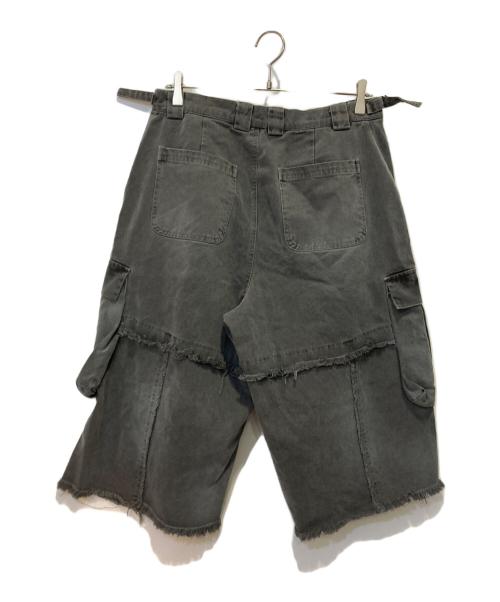 ADONIS ORBIT PROJECT（アドニスオービットプロジェクト）ADONIS ORBIT PROJECT (アドニスオービットプロジェクト) LAYERED CARGO BERMUDA PANTS グレー サイズ:表記不明の古着・服飾アイテム