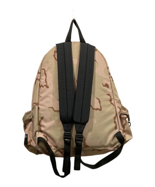 UNDERCOVER（アンダーカバー）UNDERCOVER (アンダーカバー) EASTPAK (イーストパック) 23AW カモカ柄コラボックパック ベージュ×グリーンの古着・服飾アイテム