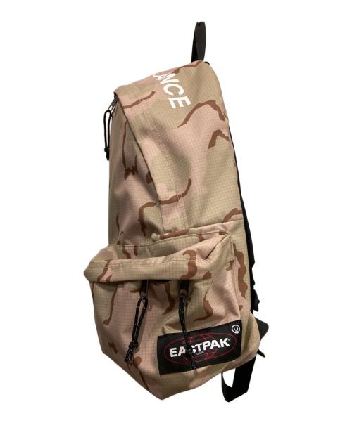 UNDERCOVER（アンダーカバー）UNDERCOVER (アンダーカバー) EASTPAK (イーストパック) 23AW カモカ柄コラボックパック ベージュ×グリーンの古着・服飾アイテム