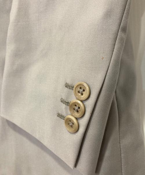 ARMANI COLLEZIONI（アルマーニ コレツィオーニ）ARMANI COLLEZIONI (アルマーニ コレツィオーニ) テーラードジャケット ベージュ サイズ:52の古着・服飾アイテム