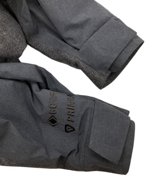 WHITE MOUNTAINEERING（ホワイトマウンテ二アニング）WHITE MOUNTAINEERING (ホワイトマウンテ二アニング) GORE-TEX TWILLED PRINALOFT MOUNTAIN PARK グレー サイズ:1の古着・服飾アイテム