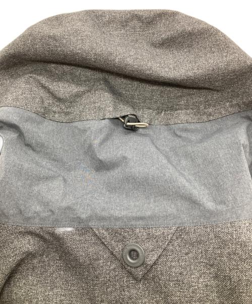 WHITE MOUNTAINEERING（ホワイトマウンテ二アニング）WHITE MOUNTAINEERING (ホワイトマウンテ二アニング) GORE-TEX TWILLED PRINALOFT MOUNTAIN PARK グレー サイズ:1の古着・服飾アイテム