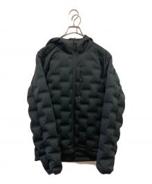 MOUNTAIN HARD WEAR（マウンテンハードウェア）の古着「ストレッチダウンDSフーデッドジャケット」｜ブラック