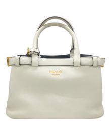 PRADA（プラダ）の古着「バックルダブルベルトハンドバッグ」｜ホワイト
