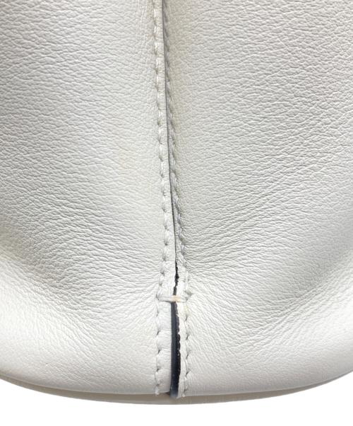 PRADA（プラダ）PRADA (プラダ) バックルダブルベルトハンドバッグ ホワイトの古着・服飾アイテム