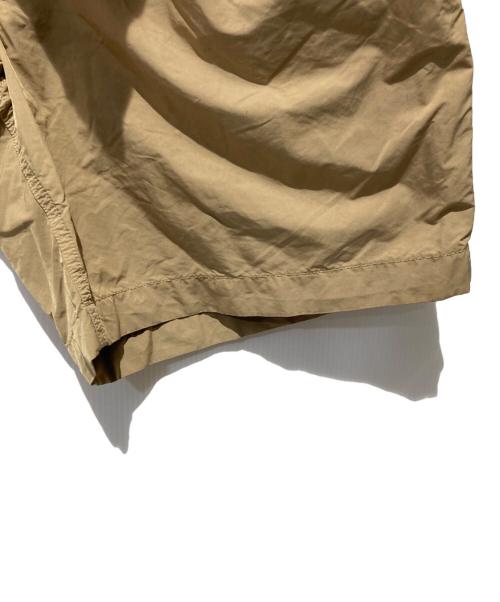D.C.WHITE（ディーシーホワイト）D.C.WHITE (ディーシーホワイト) Field Dry Shorts ベージュ サイズ: Lの古着・服飾アイテム