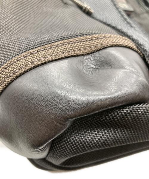 TUMI（トゥミ）TUMI (トゥミ) Higgins Sling バッグ ブラックの古着・服飾アイテム