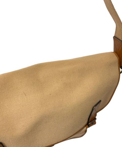 Yves Saint Laurent（イヴサンローラン）Yves Saint Laurent (イヴサンローラン) ショルダーサファリバッグの古着・服飾アイテム