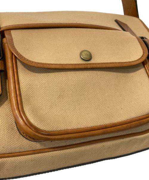 Yves Saint Laurent（イヴサンローラン）Yves Saint Laurent (イヴサンローラン) ショルダーサファリバッグの古着・服飾アイテム