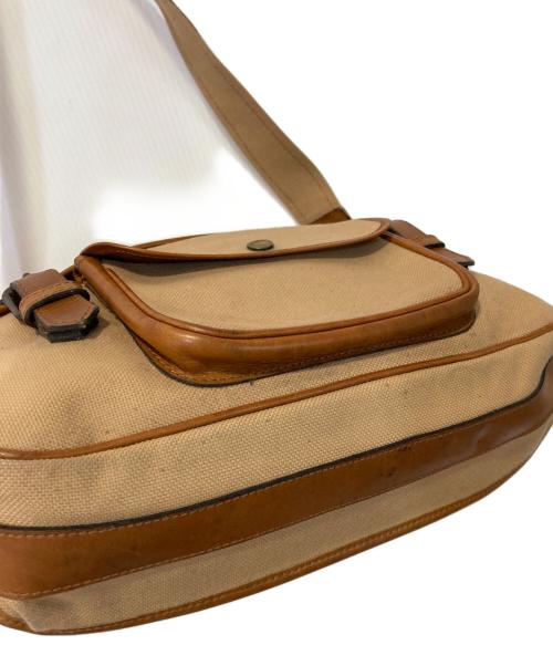 Yves Saint Laurent（イヴサンローラン）Yves Saint Laurent (イヴサンローラン) ショルダーサファリバッグの古着・服飾アイテム