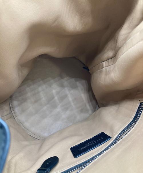 J&M DAVIDSON（ジェイ＆エム デヴィッドソン）J&M DAVIDSON (ジェイ＆エム デヴィッドソン) MINI DAISY 巾着バッグ ブラックの古着・服飾アイテム