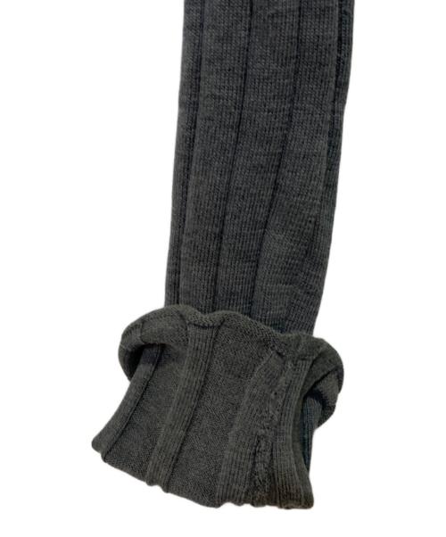 DOLCE & GABBANA（ドルチェ＆ガッバーナ）DOLCE & GABBANA (ドルチェ＆ガッバーナ) Vネックリブニット グレー サイズ:46の古着・服飾アイテム