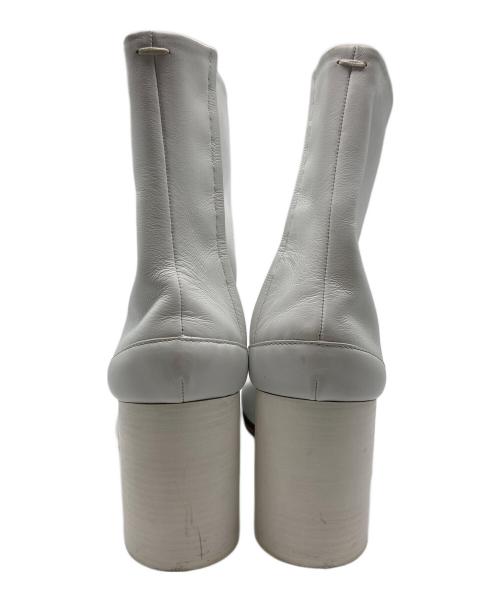 Maison Margiela（メゾンマルジェラ）Maison Margiela (メゾンマルジェラ) 足袋ブーツ/S58WU0260 ホワイト サイズ:40の古着・服飾アイテム