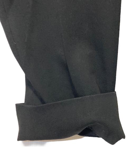 ISSEY MIYAKE（イッセイミヤケ）ISSEY MIYAKE (イッセイミヤケ) スラックス ブラック サイズ:5の古着・服飾アイテム
