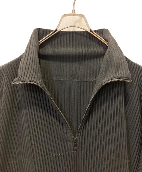 HOMME PLISSE ISSEY MIYAKE（オム プリッセ イッセイ ミヤケ）HOMME PLISSE ISSEY MIYAKE (オム プリッセ イッセイ ミヤケ) ハーフジッププリーツカットソー/HP01JK105 ブラック サイズ:2の古着・服飾アイテム