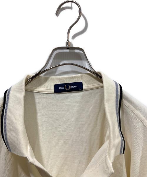 FRED PERRY（フレッドペリー）FRED PERRY (フレッドペリー) ロングスリーブポロシャツ ホワイト サイズ:XLの古着・服飾アイテム