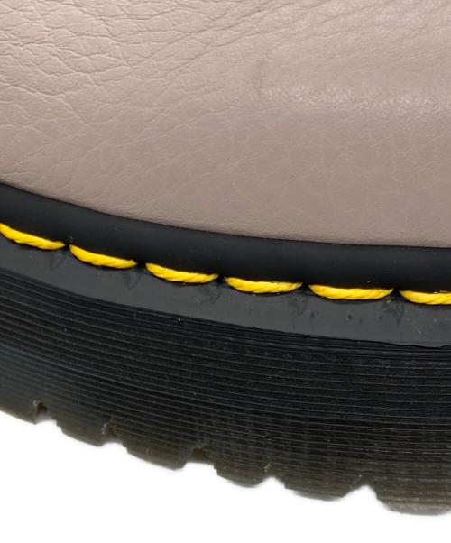 Dr.Martens（ドクターマーチン）Dr.Martens (ドクターマーチン) 3ホールレザーシューズ ピンクベージュ サイズ:UK6の古着・服飾アイテム