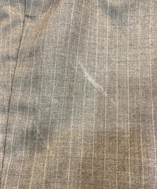 Hed Mayner（ヘド メイナー）Hed Mayner (ヘド メイナー) アシンメトリーワイドストライプスラックス ブラウン サイズ:Ｍの古着・服飾アイテム