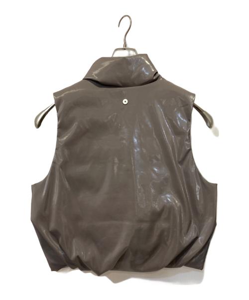 Omar Afridi（オマールアフリディ）Omar Afridi (オマールアフリディ) 24AW Foamed Vest グレー サイズ:46の古着・服飾アイテム