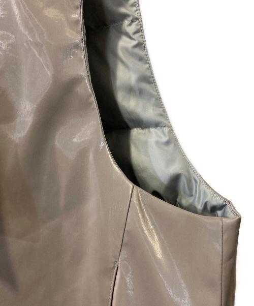 Omar Afridi（オマールアフリディ）Omar Afridi (オマールアフリディ) 24AW Foamed Vest グレー サイズ:46の古着・服飾アイテム