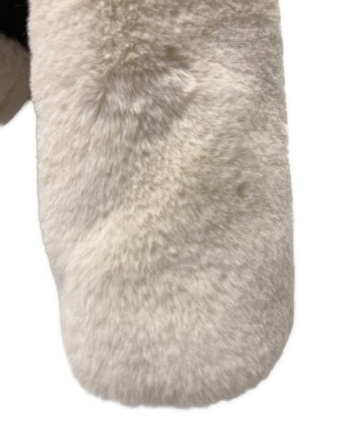 GIVENCHY（ジバンシィ）GIVENCHY (ジバンシィ) フェイクファージャケット ホワイト サイズ:12の古着・服飾アイテム