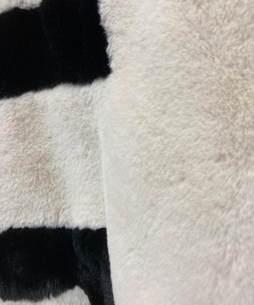 GIVENCHY（ジバンシィ）GIVENCHY (ジバンシィ) フェイクファージャケット ホワイト サイズ:12の古着・服飾アイテム