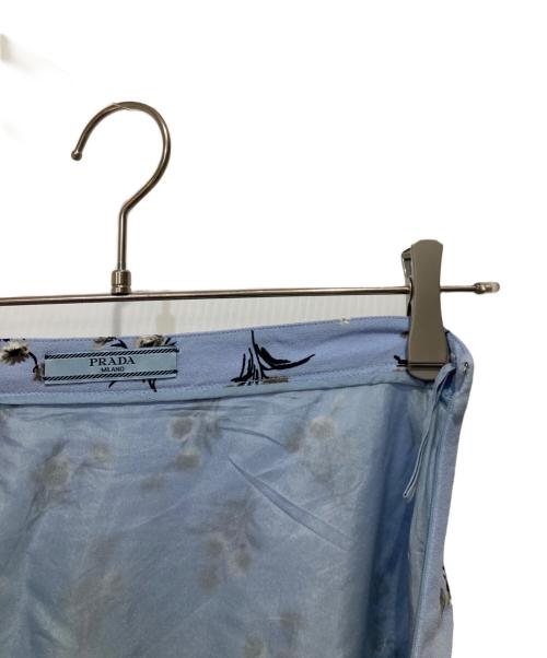 PRADA（プラダ）PRADA (プラダ) フラワープリントスカート ブルー サイズ:42の古着・服飾アイテム