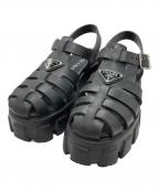 PRADAプラダ）の古着「モノリスグルカサンダル」｜ブラック