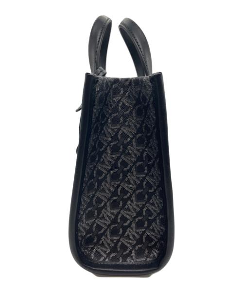 MICHAEL KORS（マイケル・コース）MICHAEL KORS (マイケル・コース) ジジ スモール メタリック エンパイア モノグラム メッセンジャーバッグ ブラックの古着・服飾アイテム